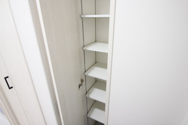クリエオーレ長瀬の収納