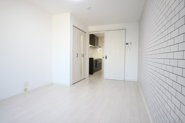 クリエオーレ長瀬の洋室