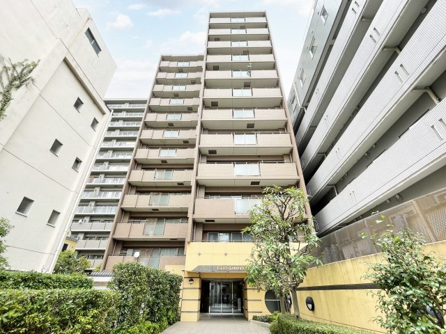 クリオ川崎駅前本町壱番館（川崎区駅前本町）の外観|物件の外観です クリオ川崎駅前本町壱番館　3LDK　京急本線・京急大師線「京急川崎」駅徒歩2分　新規内装リノベーションマンション　オートロック　2000年 8月築　トランクルーム　テラス・専用庭付き