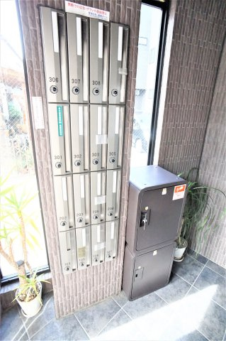 スカーラ津田沼のエントランス