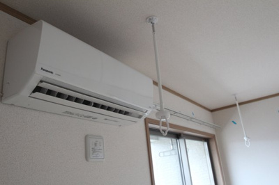 【設備】 | ウィンディタウン貝島Ⅱ　A | エアコン＆室内物干し器