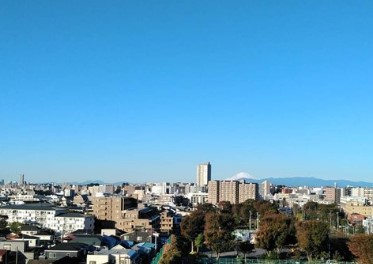 リジェンヌ京町２号棟　（川崎区京町3丁目）の展望|ワイドスパンの大型バルコニーから富士山一望です