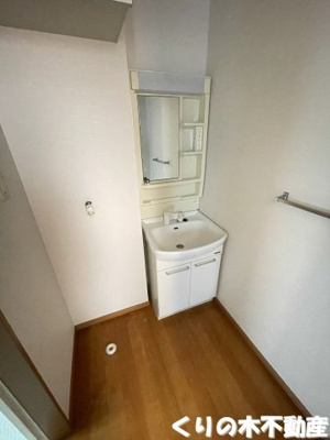 【洗面所】 | メルベーユ小泉 | 使いやすい洗面所です