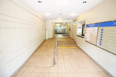 【エントランス】 | コトーハイツ伏見稲荷B棟