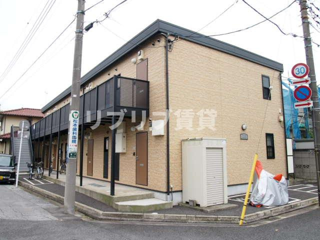 アムールハルディーンディパライソの外観