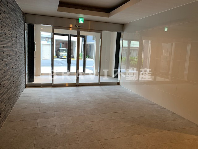 グランデュール大今里西　BRAVI不動産のロビー|【グランデュール大今里西】ゆとりのあるロビーです