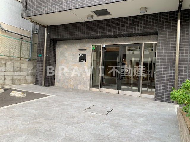 グランデュール大今里西　BRAVI不動産のエントランス|【グランデュール大今里西】毎日通るエントランスはこのようになっています