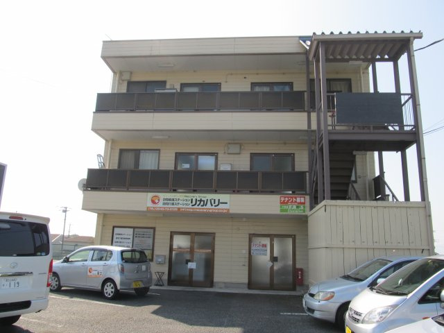 岳陽中前ビルの外観