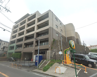 【外観】 | 駅から平坦アプローチ・スーパー、コンビニ等生活住環境良好です！
独立性の高い洋室はワークスペースとしても活用できます♪