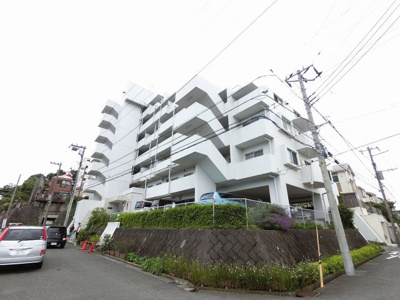 【外観】 | グリーンヒルズ港南台 | JR根岸線「洋光台」駅徒歩25分又はバス7分「日野峰」停歩2分・「港南台」駅徒歩28分。