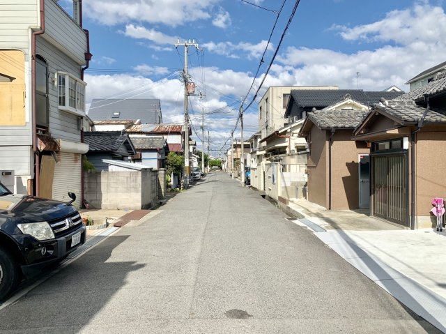 泉大津市寿町　土地の前面道路含む現地写真