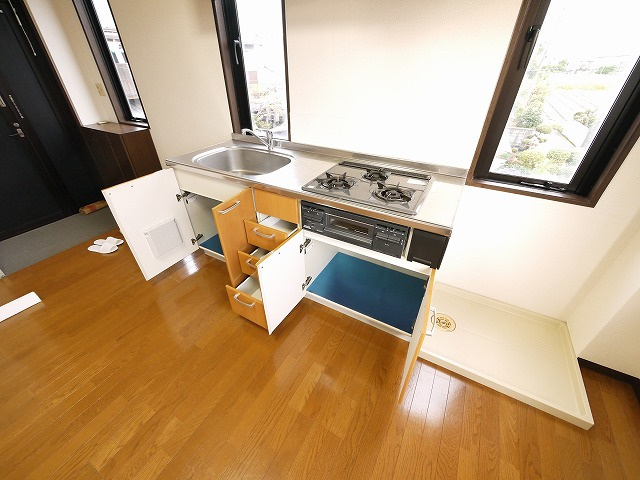 日吉丸産業ビルのキッチン|きれいなキッチンです
