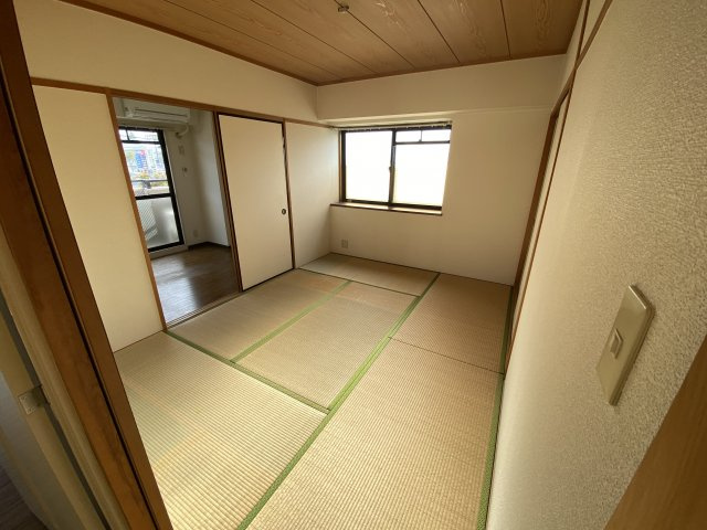 STARハイツ77の和室