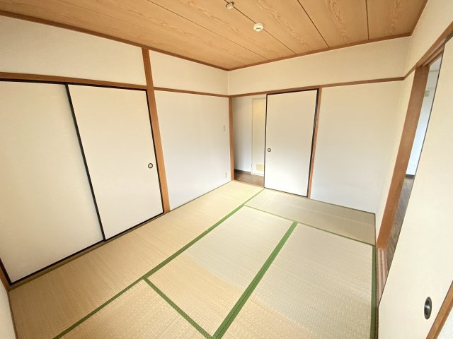 STARハイツ77の和室