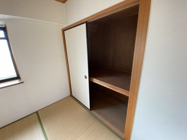 STARハイツ77の収納
