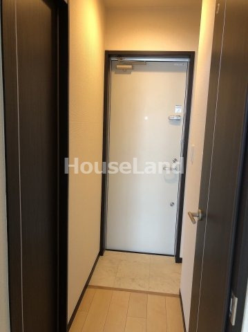 フジパレス城北Ⅲ番館の玄関