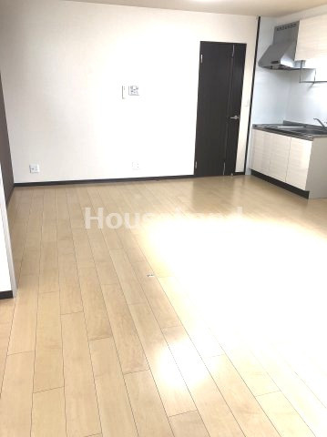 フジパレス城北Ⅲ番館の居間・リビング