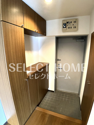 【玄関】 | ラフィーネ六名 | ゆったりとした玄関です