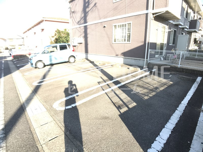 【駐車場】 | アヴニールＹＯＵ１ | カースペースがあります