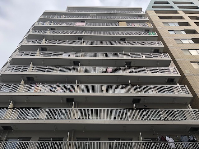 中銀京橋マンションの外観