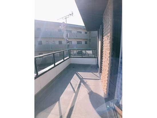 【バルコニー】