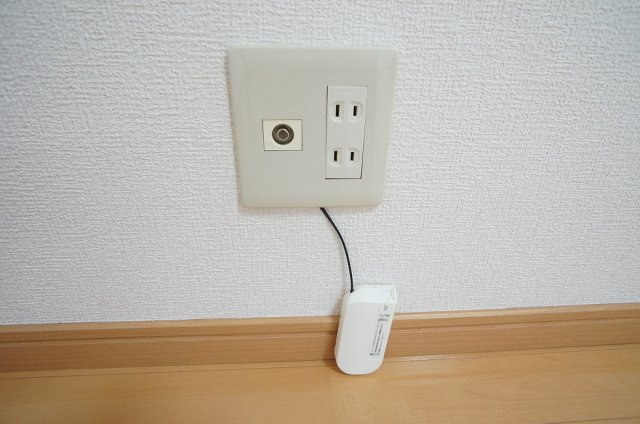【設備】 | ハイツ美英 | 光コンセント（残置物）
