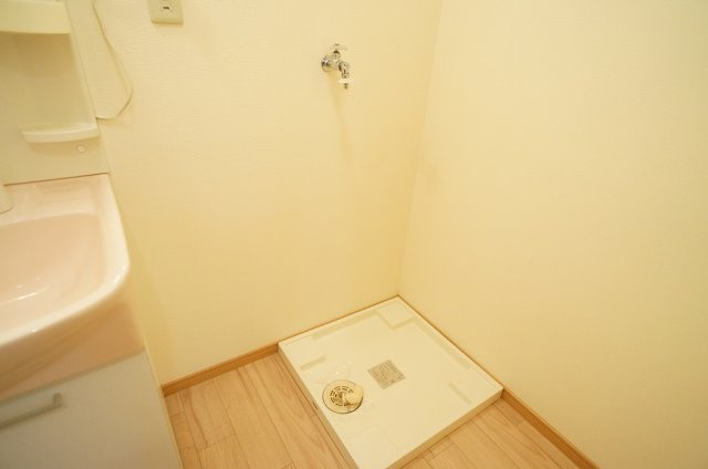 【設備】 | ハイツ美英 | 室内洗濯機置場