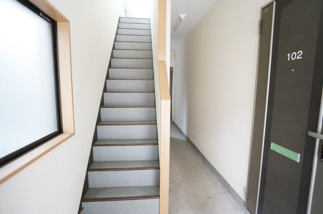 【その他共用部分】 | ハイツ美英 | 内階段