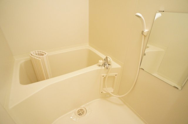 【浴室】 | ハイツ美英 | あると嬉しい鏡付