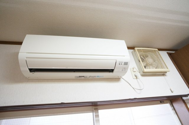 【設備】 | コーポパンジー | 空調設備