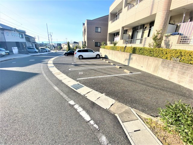 陶乃杜．Ａの駐車場