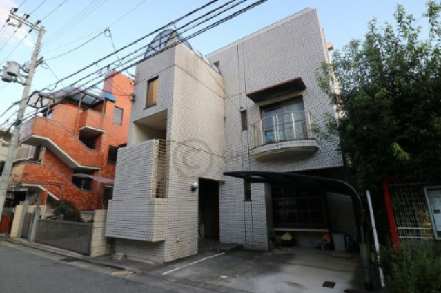 ミレフィールド六甲道の外観