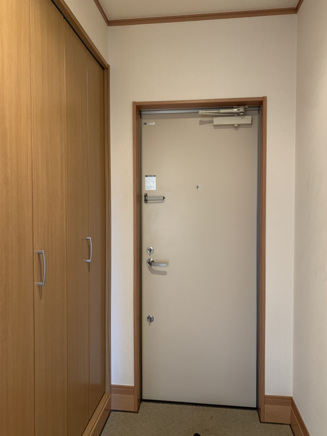 シャッセ中原の玄関