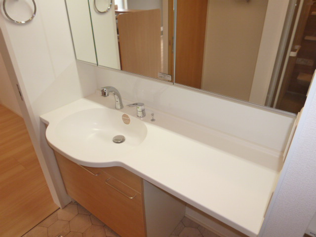 メゾン・グランディールの洗面所|洗髪洗面化粧台