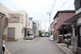 【前面道路含む現地写真】