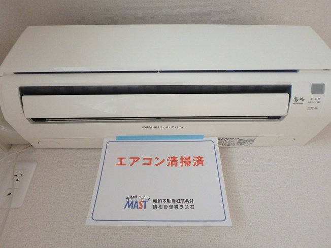 【設備】 | ラフィネ【SHM】 | 洋室7.3帖のお部屋には暑い夏や寒い冬に大活躍のエアコン付きです☆冷暖房完備で1年中快適に過ごせます♪