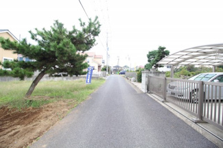 【前面道路含む現地写真】 | 坂戸市中小坂　建築条件なし売地　東武東上線『鶴ヶ島駅』徒歩28分　【上谷小学区】