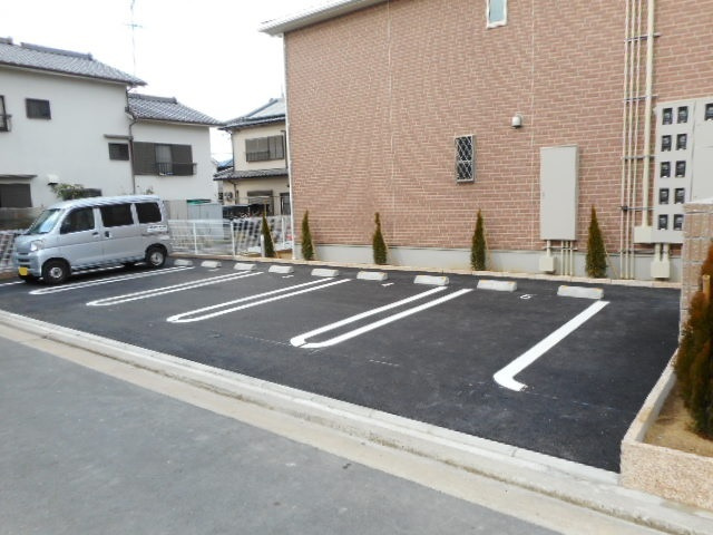 ファイン・キャピタルＣの駐車場