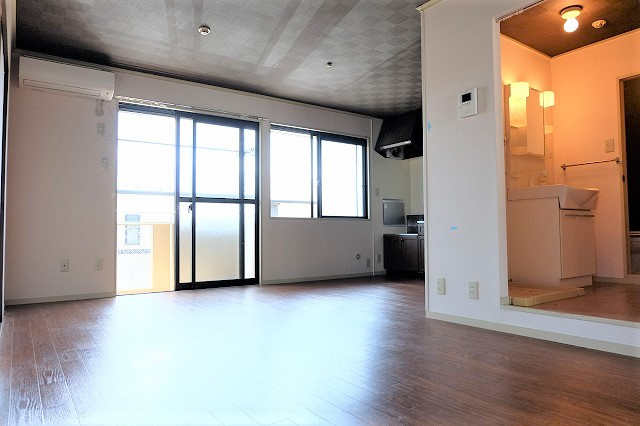 ルエストラメールの居間・リビング