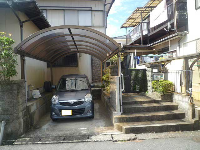 長尾二丁目5番17号（B-32）の駐車場