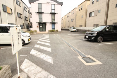 【駐車場】 | ジュネス