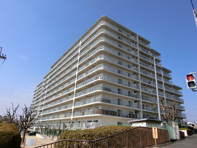 【外観】 | 千里山スカイハイツ | 【現地写真】 鉄骨鉄筋コンクリート造11階建て地下1階♪ 総戸数254戸♪