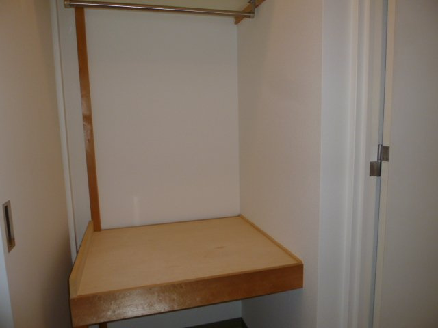 プライムメゾン南2条の収納