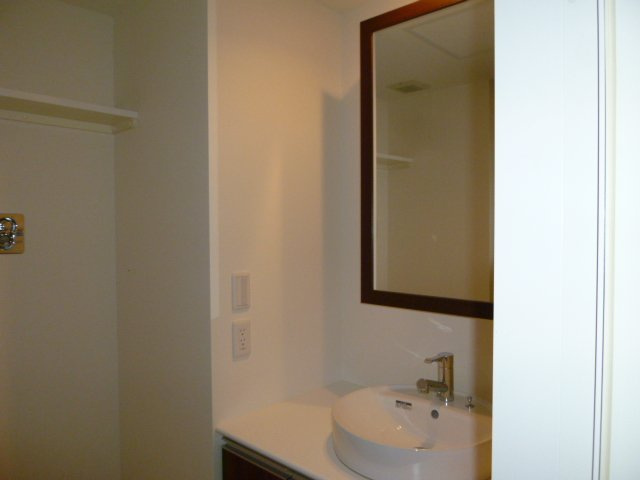 プライムメゾン南2条の独立洗面台