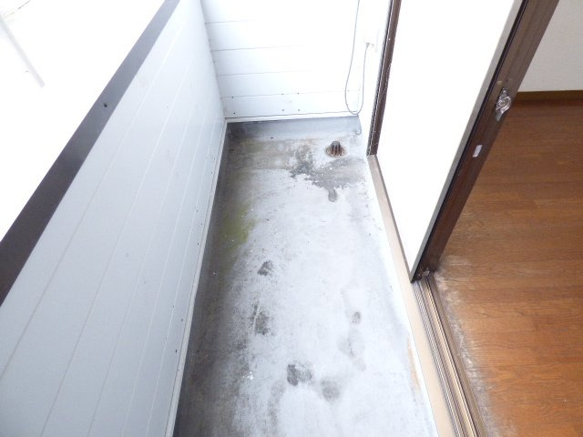 【バルコニー】