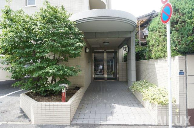 熊本市中央区水前寺３丁目の賃貸マンションのエントランス