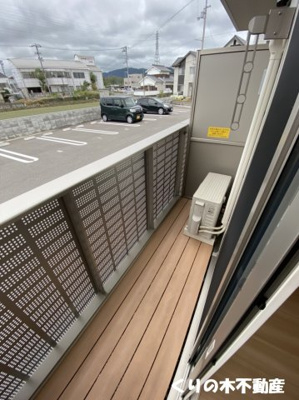 【バルコニー】 | リヴェールパレスA棟 | バルコニー付きです