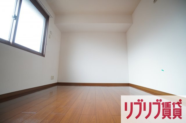 ピュア　雅の洋室