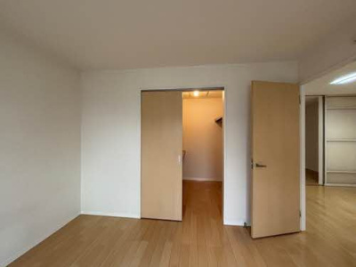 【洋室】 | モン・ヴィラージュ