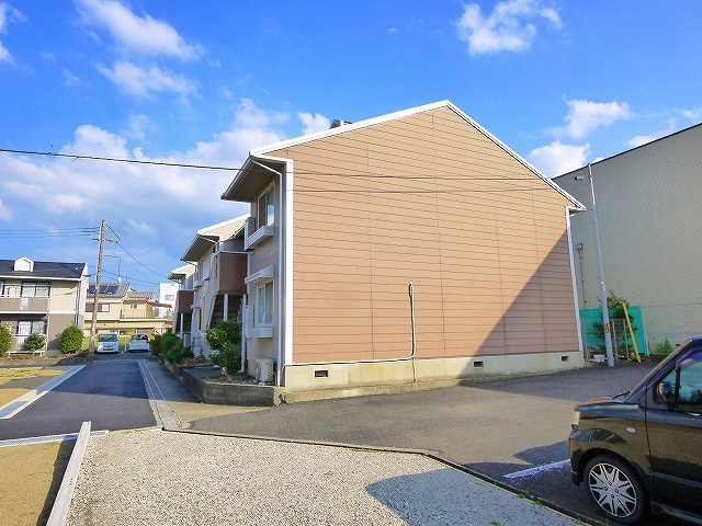 若草ハイツAの外観
